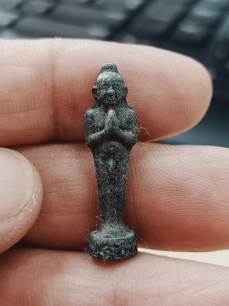 1-663 วัดใจ 50 รูปหล่อลอยองค์ ไอ้ไข่ กำไร เงินทอง ทรัพย์ไหลกอง ทองไหลมา สำเร็จ กล่องเดิม