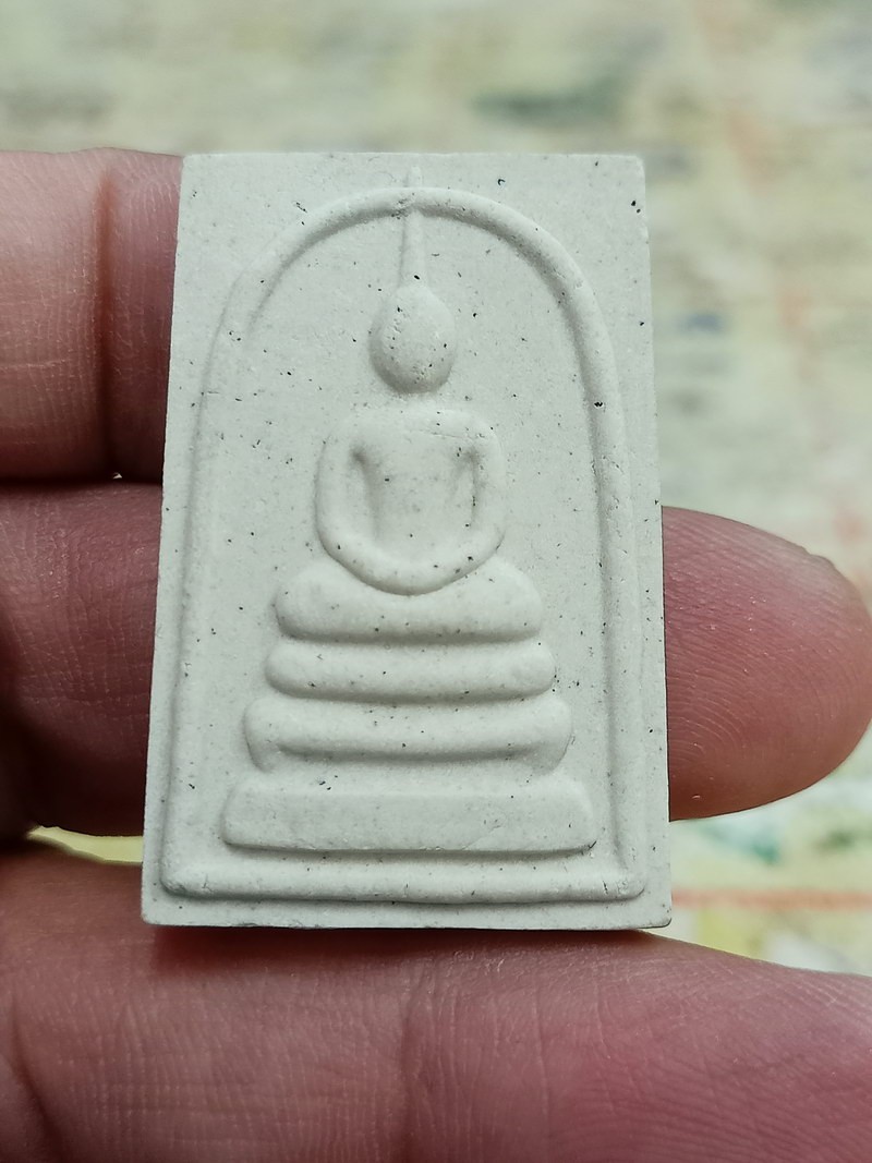 1-1578 วัดใจ 50 พระสมเด็จพิมพ์ใหญ่เกศทะลุซุ้ม ระฆังทอง วัดระฆังโฆสิตาราม กรุงเทพ 2557 หลังปั้มตรายาง กล่องเดิม