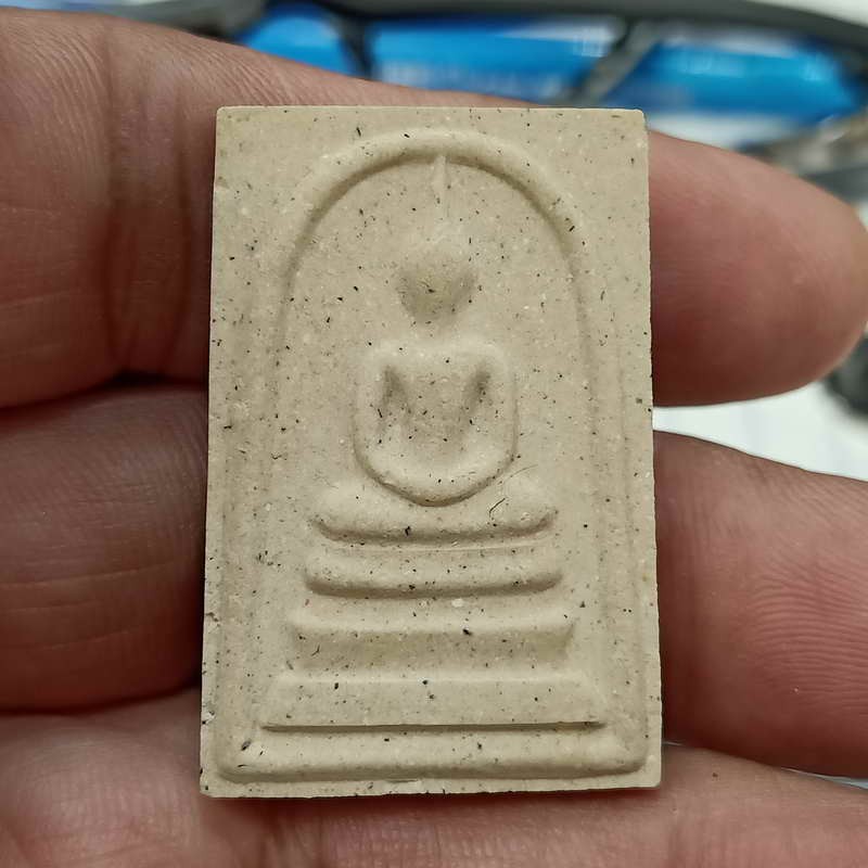 1-348 วัดใจ 50 พระผงสมเด็จ พิมพ์นิยม พิมพ์ใหญ่ วัดระฆังโฆสิตาราม บ.กรุงไทยแทรคเตอร์ สร้างถวาย หลัง ภปร. 72 พรรษา 2542