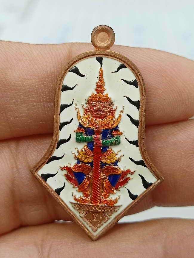 2-518 วัดใจ 100 เหรียญจำปี ท้าวเวสสุวรรณ รุ่นรวยทันใจ ที่ระลึกสร้างศาลาการเปรียญ หลวงปู่บุดดา วัดป่าใต้พัฒนาราม จ.สระแก้ว 2564 ทองแดง ลงยาลายเสือขาว หลังลงยาส้ม หมายเลช 64 กล่องเดิม