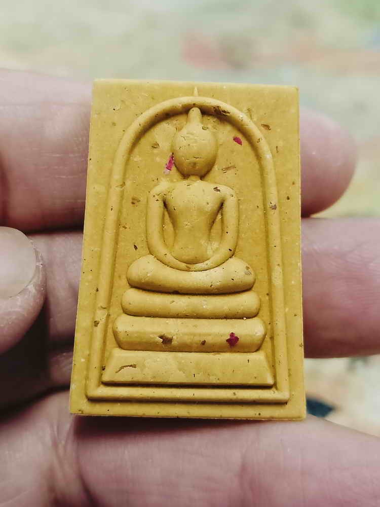 2-1778 วัดใจ 100 พระผงพิมพ์สมเด็จ ที่ระลึกครบรอบ 666 ปี มิ่งมงคลสยาม วัดพระศรีรัตนมหาธาตุวรมหาวิหาร พิษณุโลก 2566 หมายเลข 28 กล่องเดิม