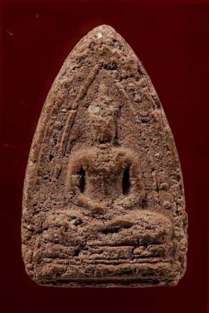 พระพุทโธ พิมพ์เล็ก เนื้อผง หลวงปู่เฮี้ยง วัดป่า จ.ชลบุรี ปี 2500