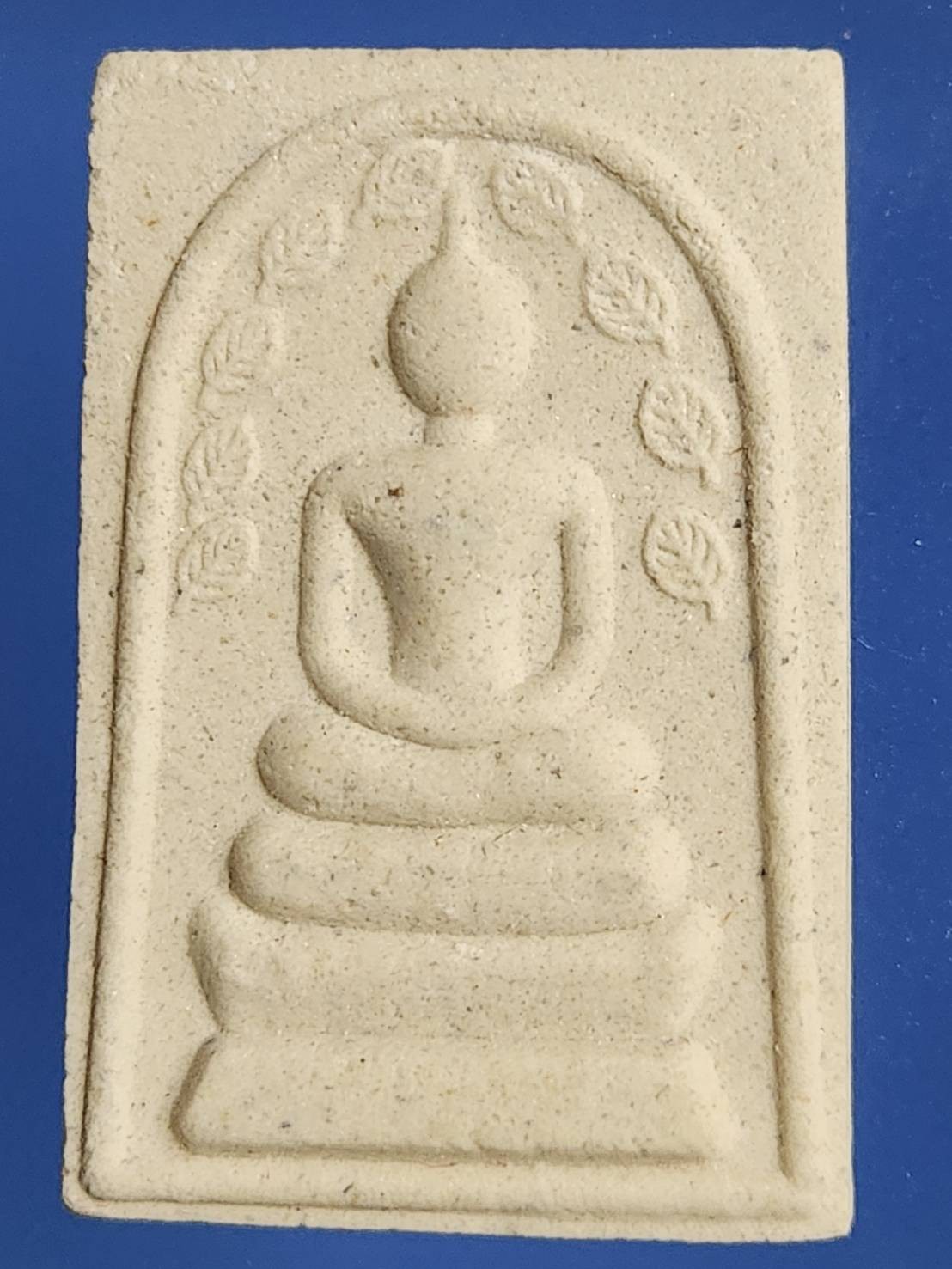 ## 50 ## พระสมเด็จ 9 สมอ หลวงพ่อกวย ชุตินธโร วัดหนองตาแก้ว จ สุพรรณบุรี พร้อมกล่องดิม ปี2557