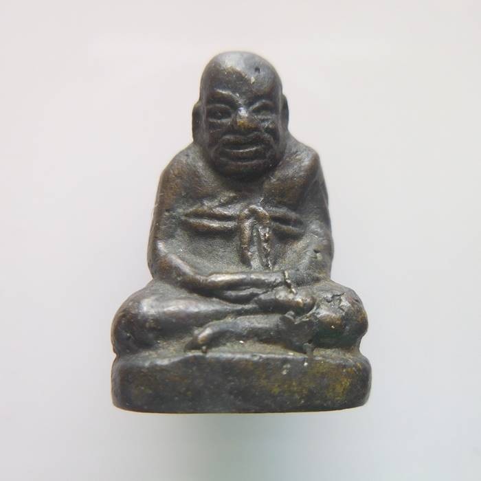 รูปหล่อหลวงพ่อปานออกวัดแสมขาว รุ่น 2