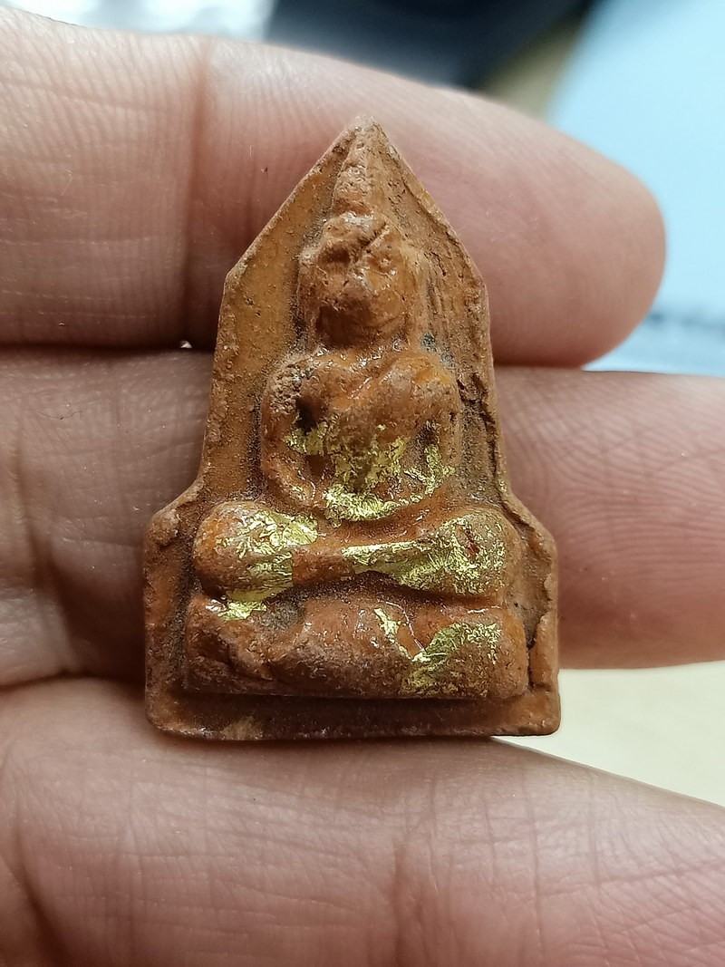 D2681 วัดใจ 50 พระเนื้อดินหลวงตาจวน วัดไก่เตี้ย สุพรรณบุรี