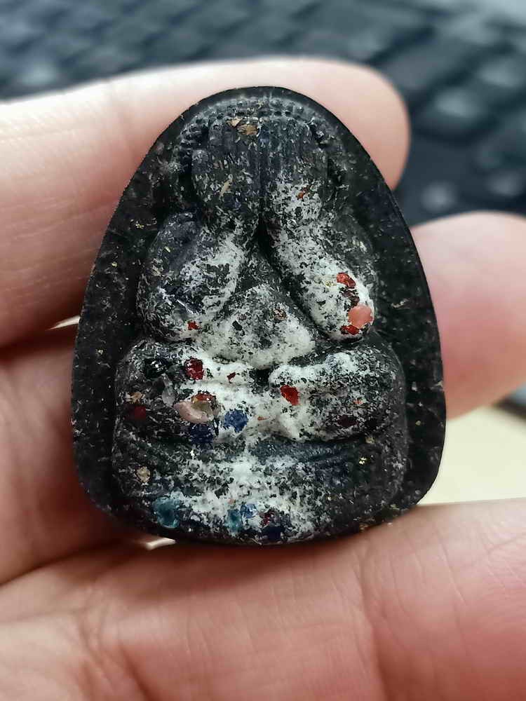 2-1926 วัดใจ 50 พระปิดตาจินดามณี รุ่นแรก หลวงปู่บุญมา สำนักสงฆ์เขาแก้วทอง จ.ปราจีนบุรี 2568 สวยอ็อปชั่นเต็ม หมายเลข 25 กล่องเดิม