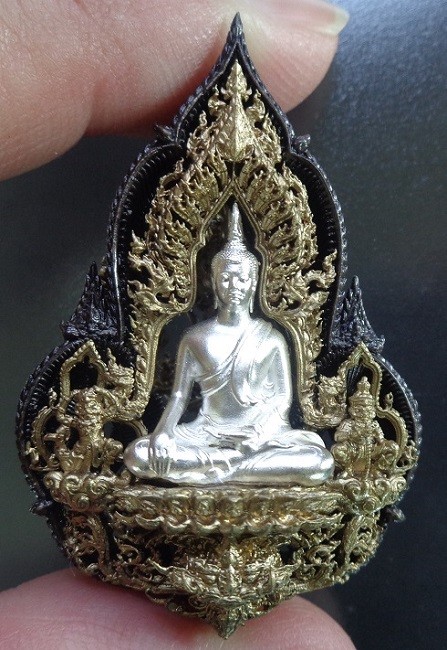 สมเด็จพระพุทธชินราชพิพัฒนมหามงคล ๑๐๐ ปี บารมีหลวงพ่อพัฒน์ วัดห้วยด้วน จ.นครสวรรค์ สวยครับ