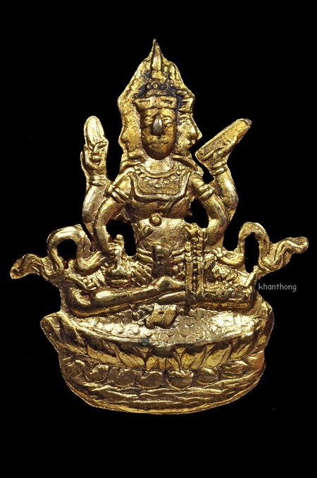 ʕ•́ᴥ•̀ʔっ..เหรียญพระพรหมฉลุ หลังเข็มกลัด สุดคลาสสิก