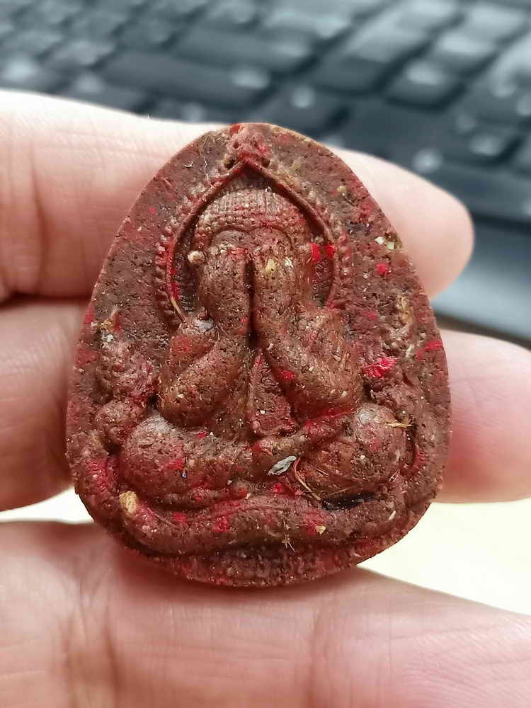 2-1830 วัดใจ 100 พระปิดตาพุทธศิป์ 9 รอบ นาคะบูชา มหาบารมี หลวงปู่คีบ วัดป่าสุทธาวาส จ.นครพนม 2567 หมายเลข 22 กล่องเดิม