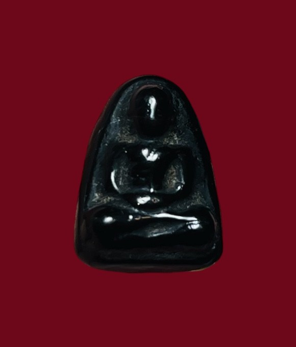 **เคาะแรก 50**พระสังกัจจายน์  แร่พรหมชะแง้ หลวงพ่ออุ้น วัดตาลกง  เพชรบุรี