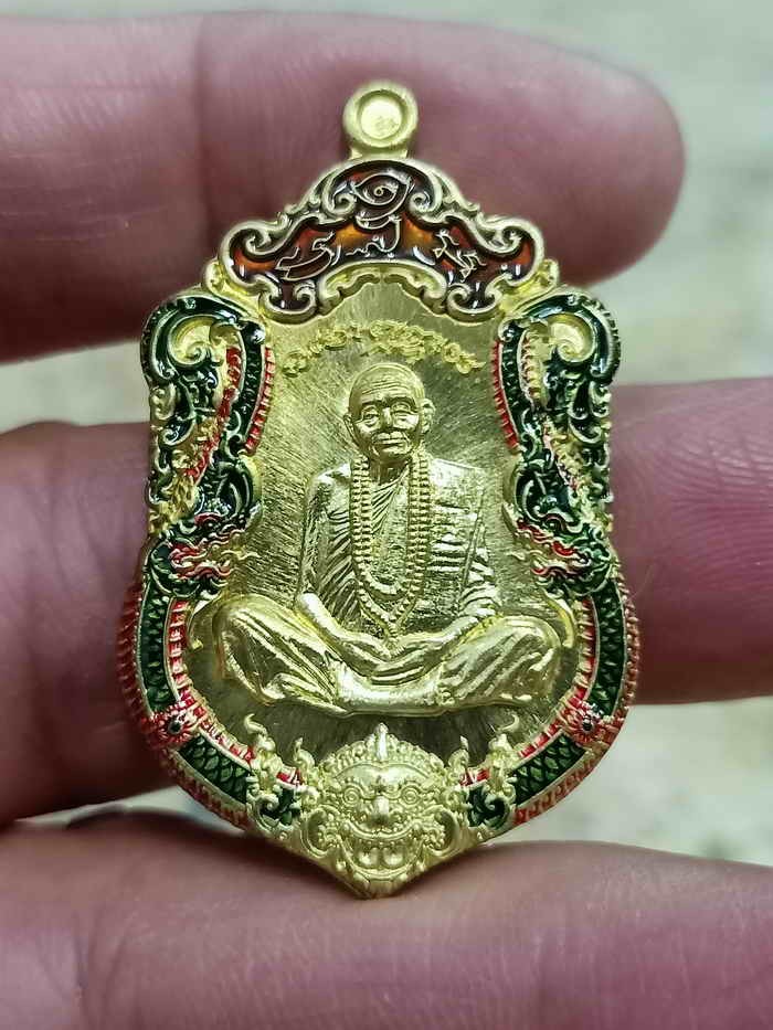 2-2136 วัดใจ 100 เหรียญเสมาพญานาค มหาเศรษฐี หลวงปู่เรศ วัดบ้านศรีแก้ว จ.ศรีสะเกษ 2562 ทล.52 กล่องเดิม