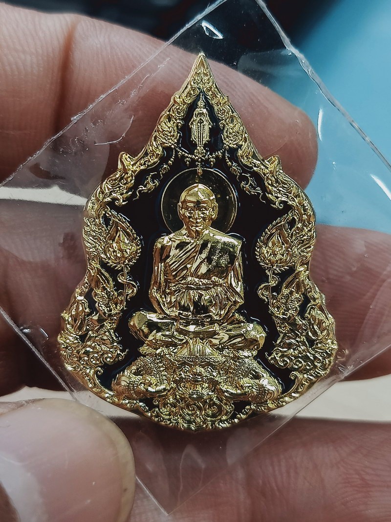 ✅1-1013 วัดใจ 50 เหรียญ 111 ปี ชาตกาล หลวงพ่อพูล วัดไผ่ล้อม จ.นครปฐม ปี 2566 ชุบทอง ลงยาน้ำเงิน หมายเลข 719 กล่องเดิม***เกจิดังร่วมปลุกเสก งานดี พิธีเยี่ยม 