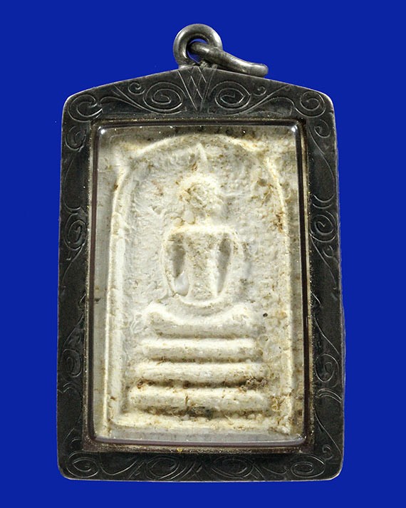 1500.-พระสมเด็จ3ชั้น หลังยันต์ เลี่ยมเงิน(ไม่ออกผล)