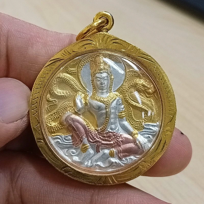 ✅D2990 วัดใจ 50 พร้อมใช้ เหรียญองค์พ่อจตุคาม รามเทพ งาน 3K ขนาดประมาณ 3.5 cm. เลี่ยมกันน้ำ กรอบทองไมครอน