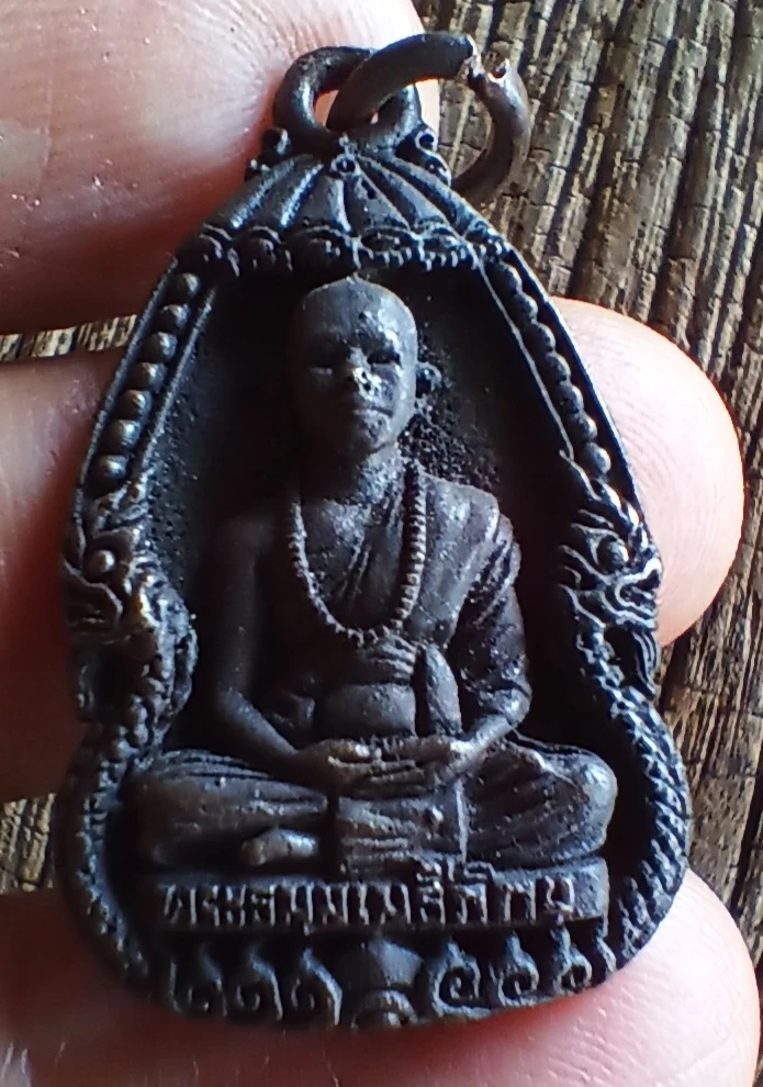 ++ หรียญหล่อครูบามนตรี วัดพระธาตุสุโทนฯ จ.แพร่ ปี29++1