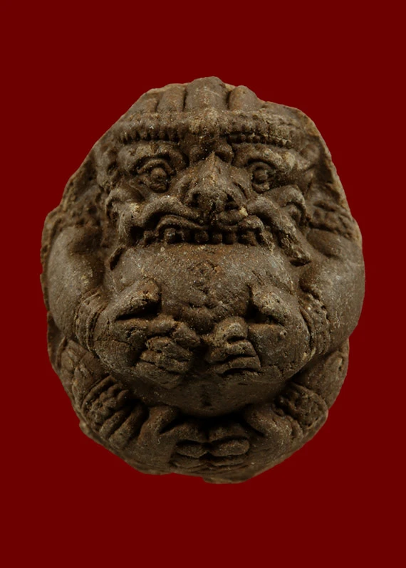 150.-ลูกอมหนุมาน เนื้อผงสีน้ำตาล หลวงพ่อสาคร วัดหนองกรับ จ.ระยอง พร้อมรูปถ่ายแสตมป์