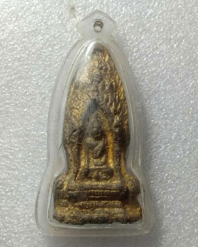 พระปางมารวิชัย ซุ้มปราสาท เนื้อผง พร้อมเลี่ยม