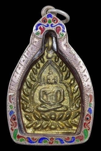 4500.-เหรียญหล่อเจ้าสัว รุ่น4 วัดกลางบางแก้ว ปี59 เนื้อแร่มวลสารหลวงปู่ ชุดกรรมการพิเศษ หมายเลข12872 พร้อมเลี่ยมเงินลงยา พิเศษมีจาร องค์ที่1
