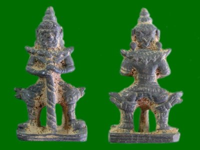 ท้าวเวสสุวรรณ หลวงปู่หมุน รุ่นเทพสถิต ปี 2544   .......เคาะเดียวแดง