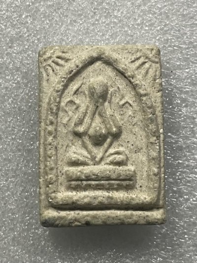 วัดใจ 120 บ พระปิดตาเนื้อผงเก่า