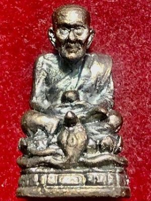 รูปเหมือนหลวงปู่ทวด  ไม่ทราบทีื่  ในกรอบเลี่ยมสแตนเลส