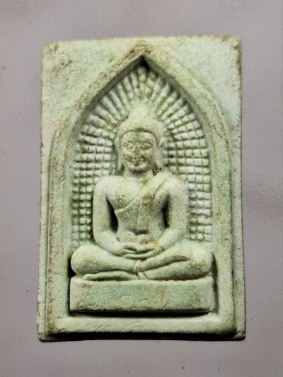 เคาะเดียว.....พระผงหยก ผงจากพุทธรูปหยกใหญ่ หลวงพ่อวิริยังค์ วัดธรรมมงคล กทม. ปี 2536