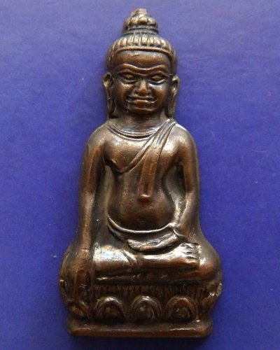 5.พระหูยาน หลังจปร. (รุ่นปืนแตก) วัดราชบพิธ พ.ศ. 2513 ในหลวงเสด็จเททอง เกจิ 108 ปลุกเสกพิธีใหญ่