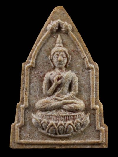 700.-พระเนื้อผง พิมพ์ประทานพร หลวงพ่อแดง วัดเขาบรรไดอิฐ จ.เพชรบุรี ปี16