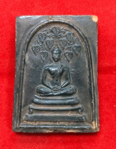 พระสมเด็จหลวงพ่อกวย ปรกโพธิ์ 9 ใบ หลังพระพุทธชินราช พิมพ์จัมโบ้ ปี2515 เนื้อดิน วัดโฆสิตาราม + พร้อมบัตรดีดีพระ