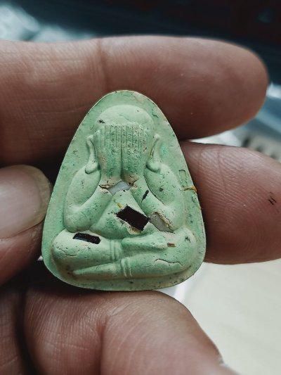 D1396 วัดใจ 50 พระปิดตาสองหน้า เขียวก้านมะลิ มวลสาร ตะกรุด มาเต็ม หมายเลข 14***ไม่แน่ใจ หลวงพ่อพัฒน์ วัดห้วยด้วน/หลวงปู่โต๊ะ วัดถ้ำสิงโตทอง วัดห้วยด้วน