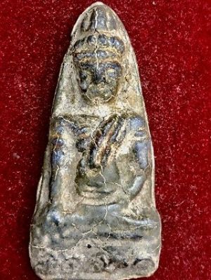 พระพร่วงนั่ง(หูยาน)หลังแบบพิมพ์ใหญ่ เนื้อชินเงิน  ไม่ทราบที่