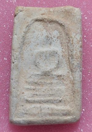 พระสมเด็จหลวงพ่อสุพจน์ วัดสุทัศน์   พิมพ์ฐานคู่    เนื้อผงเก่า พิมพ์นี้มีลงในหนังสือประสาทบุญญาวาส เกจิอาจารย์ยุกเก่าร่วมปลุกเสกมากมาย