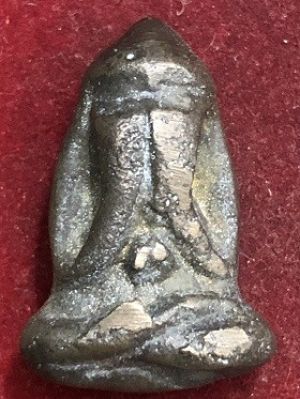 พระปิดตาเนื้อโหะ(หกนัก) พิมพ์เล็ก ไม่ทราบที่