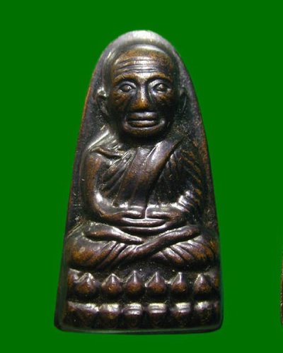 หลวงพ่อทวดวัดช้างให้หลังหนังสือย้อนยุคปี 05 ปี 60 ........เคาะเดียวแดง