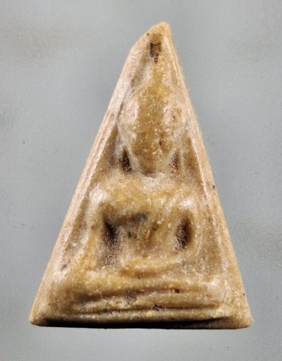 เคาะเดียว....นางพญา หลวงพ่อกวย ปี 21 เนื้อผงน้ำมัน หลังยันต์ วัดโฆสิตาราม รุ่นผูกพัทธสีมา