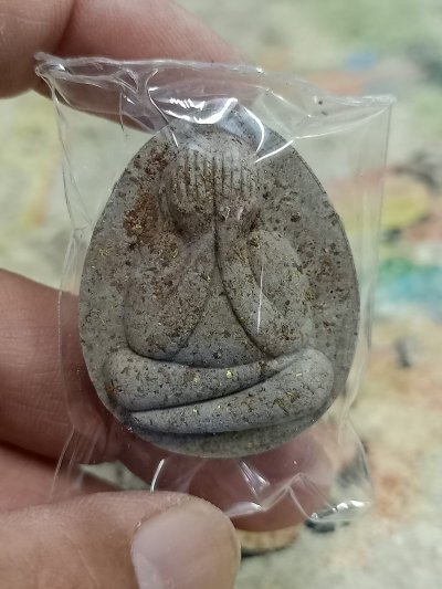 1-1690 วัดใจ 50 พระปิดตาปลดหนี้ จัมโบ้ 1 หลวงปู่รอด อาภัสสโร วัดโคกกรม จ.สุรินทร์ หมายเลข 243 กล่องเดิม ***ทีม 11 การันตี