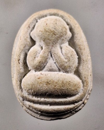 เคาะเดียว .. พระปิดตาเม็ดบัวหลวงปู่สอน วัดศาลเจ้า จ.ปทุมธานี เนื้อผงพุทธคุณ