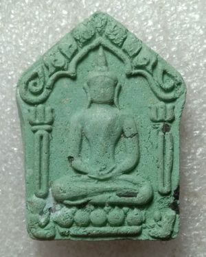 เริ่มต้นที่ 50 บาท พระขุนแผน เนื้อเขียวเกี่ยวทรัพย์