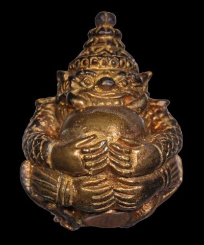 พระราหูอมจันทร์ หลวงปู่เหลือ รุ่นเหลือพันล้าน เนื้อนวโลหะ วัดท่าไม้เหนือ อุตรดิตรถ์  พร้อมบัตรรับรอง