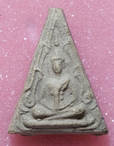 พระผงสามเหลี่ยม พิมพ์เทวดากนกข้าง หลวงปู่นาค  วัดระฆังโฆสิตาราม