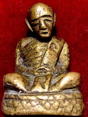 รูปหล่อโบราณหลวงปู่ทิม วัดละหารไร่ จ.ระยอง