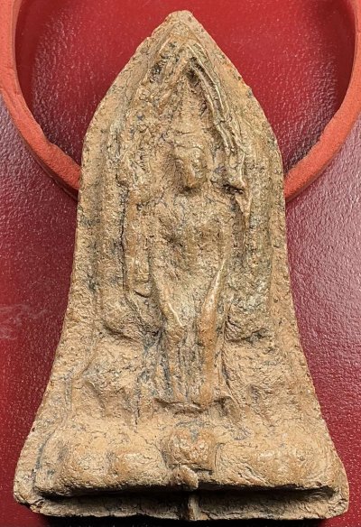 พระโคนสมอเนื้อดิน