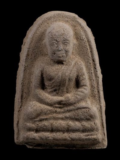 1500.-พระพิมพ์หลวงพ่อทวด หลวงพ่อครน (พระวิจารณญาณมุนี) วัดอุตตมาราม (วัดบางแซะ) ประเทศมาเลเซีย เนื้อว่าน ปี2505 พิมพ์ใหญ่ (ส่งออกบัตรไม่มีข้อมูล)