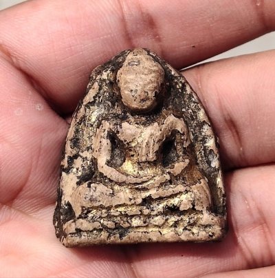 พระพิมพ์หลวงพ่อโต กรุวัดบางกระทิง