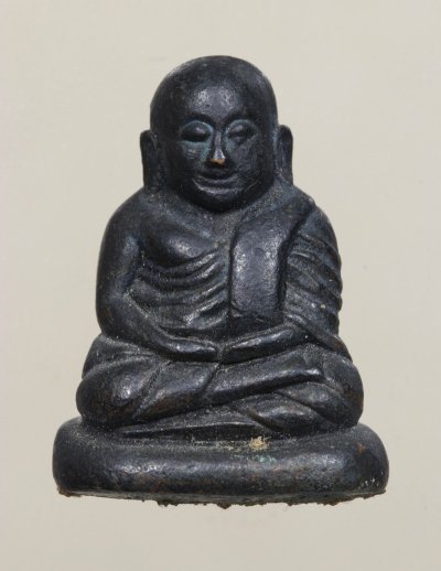 + + พร้อมบัตร + + รูปหล่อหลวงพ่อเงิน รุ่นวีรชนปาฏิหาริย์55 ปี 2555 เนื้อโลหะผสม วัดบางคลาน จ.พิจิตร  a40