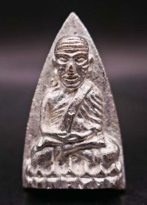 500.-หลวงปู่ทวด พิมพ์เตารีดใหญ่ 2หน้า(กรรมการ) นวะพรายเงิน สมเด็จพระสังฆราช วัดบวรนิเวศวิหาร พ.ศ.2536 พร้อมกล่อง