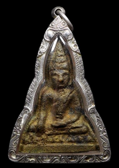 3000.-พระหล่อหลวงพ่อโตรุ่นกรุแตก วัดบางพลีใหญ่ใน จ.สมุทรปราการ องค์ที่ 8 เลี่ยมเงิน