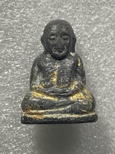 วัดใจ 120 บ รูปหล่อปั๊ม เนื้อตะกั่ว หลวงพ่อเงิน วัดบางมูลนาก ปี15