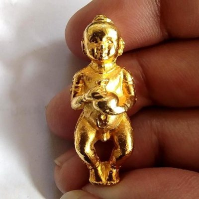 1000.- กุมารทองหลวงพ่อกวย วัดโฆสิตาราม จ.ชัยนาท พิมพิ์ใหญ่ ปี2521 เนื้อตะกั่วชุบกะไหล่ทอง องค์ที่ 2