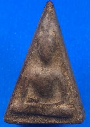 @@@เคาะแรก200บาท@@@พระนางพญาหลวงปู่โต๊ะ พิมพ์อกนูน ปี 2472 เนื้อดิน วัดประดู่ฉิมพลี กทม.